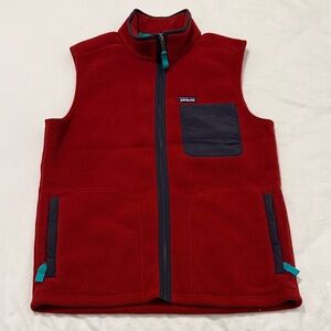 Patagonia Men’s Synchilla Karstens Full Zip Up Red Fleece Vest with Navy Accents